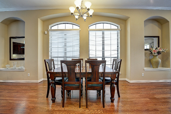 Contemporary Home in Gated Community in Texas Medical Center Dining Room