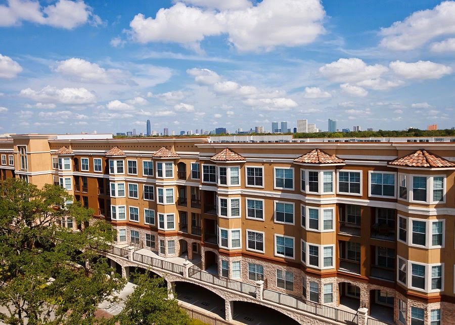 Medical Center Mid-rise Apartment