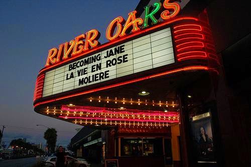 River Oaks Theatre