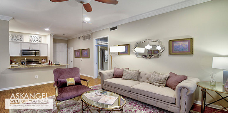 Beautiful Bayou Front Apartment 1